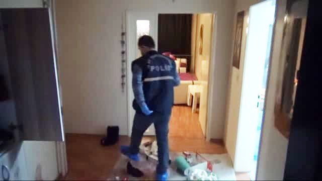 Sesler gelince polisi aradılar! Gelin ve kayınbaba... - Resim: 2