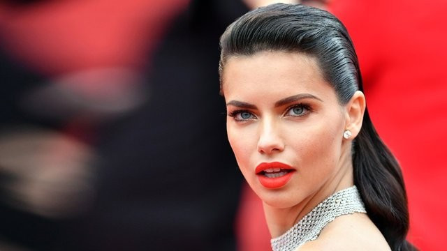 Adriana Lima tanınmaz halde! - Resim: 1