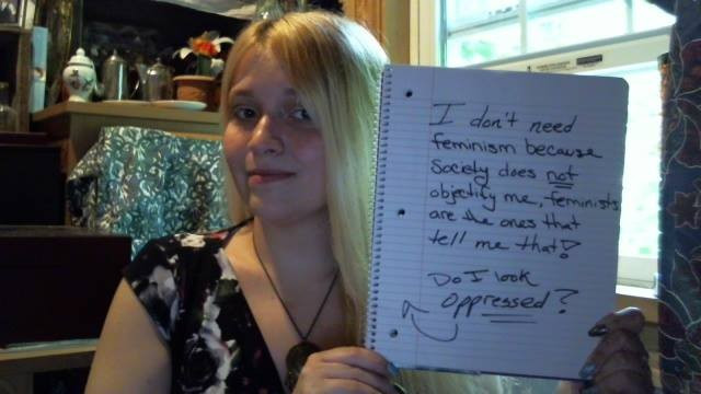 Bu kadınlar ne yapmaya çalışıyor?  - Resim: 3