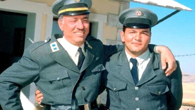 Kapıcı Cafer'in kızı çok sürpriz bir isim çıktı bakın kim - Resim: 1