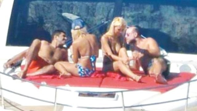 Cicişlerle basılmıştı şimdi hostes sevgiliden bebek geliyor!  - Resim: 2