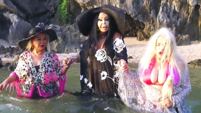 Bülent Ersoy yıllar sonra mayolu görüntülendi - Resim: 1