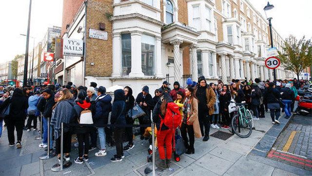 Hamburger yemek için 18 saat sırada beklediler - Resim: 1