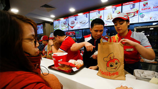 Hamburger yemek için 18 saat sırada beklediler - Resim: 3