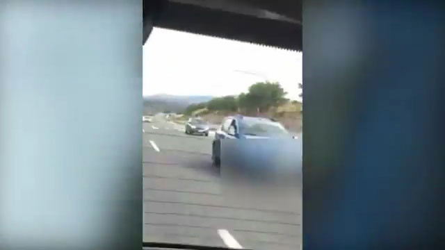 Bu kadarınada pes! Seyir halinde ilişkiye girerken yakalandılar - Resim: 2