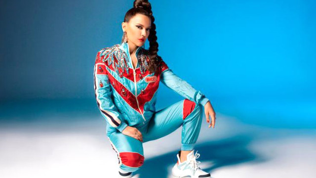 Demet Akalın 24 saat geçmeden milyonlara ulaştı! - Resim: 2