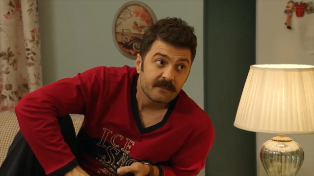  Gülse Birsel'in  'Jet Sosyete' dizisinde kullandığı o kelimeye olay sansür - Resim: 3