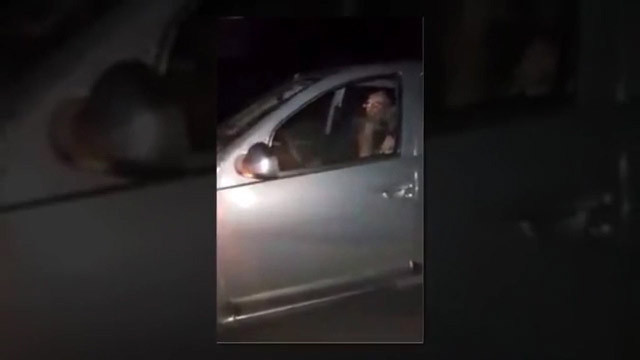  Otoyolda araç seyir halindeyken ilişkiye girdiler... - Resim: 3