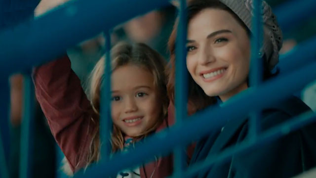 Kıvanç Tatlıtuğ Çarpışma'da üçlü çektirdi sosyal medya karıştı - Resim: 3