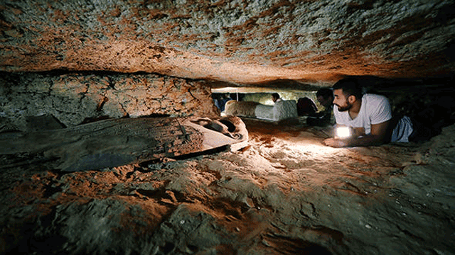 Mısır'da 3 bin yıllık 8 firavun mezarı bulundu - Resim: 1