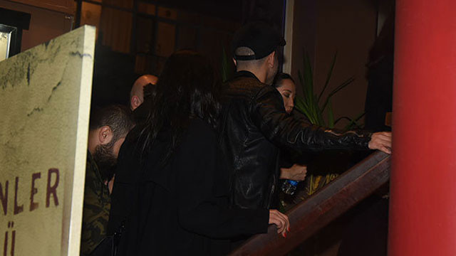 Galada skandal görüntüler! Nejat İşler az daha düşüyordu - Resim: 2