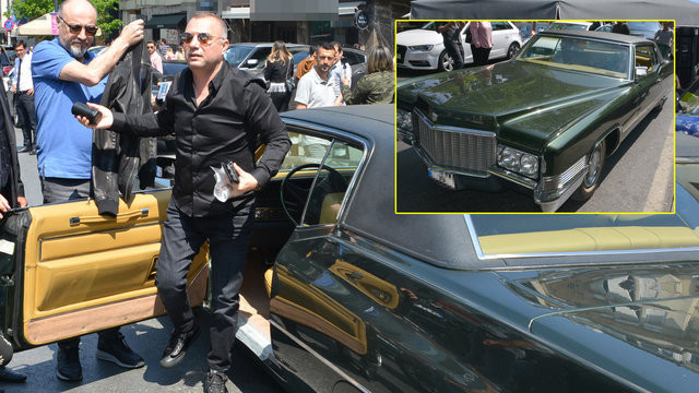 Oktay Kaynarca antika takılıyor "Arabam yakışıklı" - Resim: 1