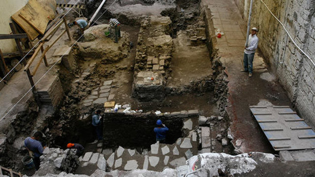 İnsanları öldürüyor derilerini giyiyorlardı! Dünya bu tapınağı konuşuyor   - Resim: 2