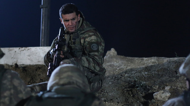 FOX'u krize sokan dizi! Set durdu oyuncular eylem yapıyor - Resim: 3