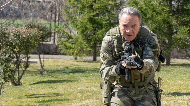 Savaşçı dizisinde büyük kriz başrol oyuncuları çekti gitti set durdu - Resim: 2