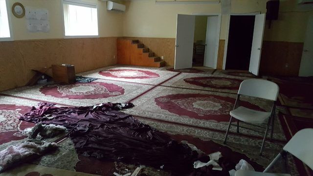 ABD'de kundaklanan camide büyük hasar! Türkiye'den sert tepki - Resim: 1