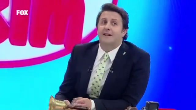 Yaparsın Aşkım'daki bu çift İlker Ayrık'ı bile şok etti! Bir çift ayakkabıya verdiği rakam çıldırttı - Resim: 1