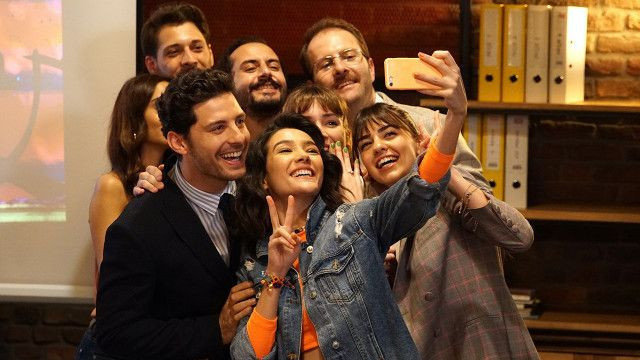 Yarı çıplak görünce.! Her Yerde Sen dizisinde banyo sahnesi olay oldu - Resim: 1