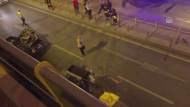 Konya'da feci kaza! İki otomobil çarpıştı: 7 ölü - Resim: 1