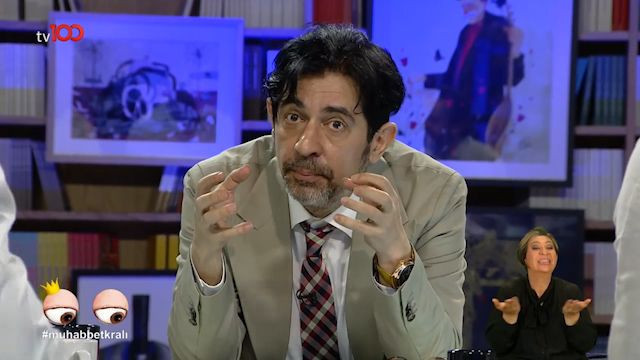 Okan Bayülgen'in pot kırdı! Toparlarken bakın ne yaptı - Resim: 1