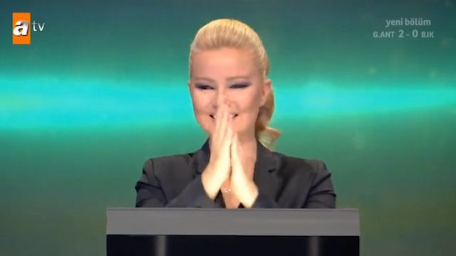 Müge Anlı ile Güven Bana'da geceye damga vuran yarışmacı ve "medüz"  sorusu - Resim: 2