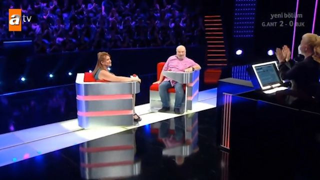 Müge Anlı ile Güven Bana'da geceye damga vuran yarışmacı ve "medüz"  sorusu - Resim: 1