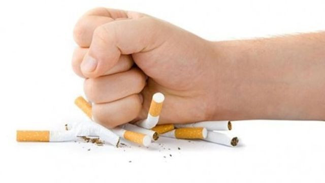 Rusya'da balkonda sigara içene para cezası - Resim: 3