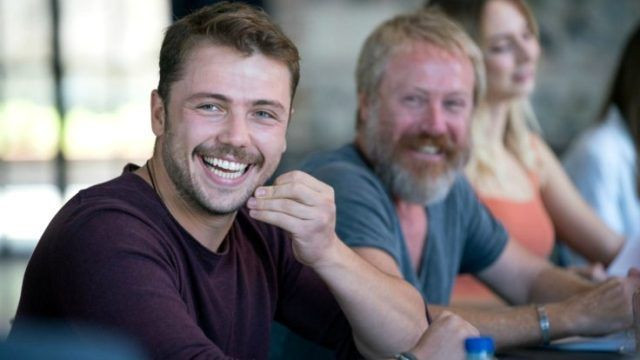 Ferhat ile Şirin dizisiyle ekranlara dönen Cansu Dere sosyal medyayı salladı - Resim: 4