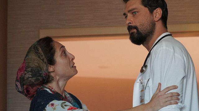 Mucize Doktor oyuncuları paylaştı olay oldu! Sinem Ünsal ve Taner Ölmez’den set pozu - Resim: 4