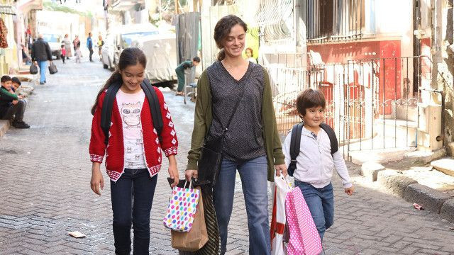 Pembe sütyen Kadın dizisini karıştırdı o sahne dile düştü - Resim: 1