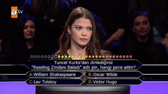 Milyoner'in sunucusu Kenan İmirzalıoğlu'nu duygulandıran Tuncel Kurtiz sorusu - Resim: 2