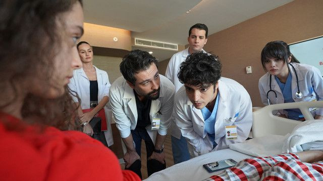 Mucize Doktor'un Selvi'si Bihter Dinçel bakın kimin geliniymiş! - Resim: 2