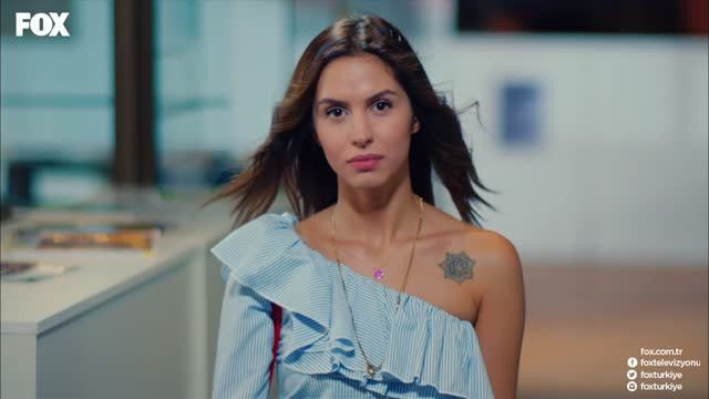 FOX dizisinin yıldızı Ayşegül Çınar'ın suratına sevgilisi içki fırlattı - Resim: 2