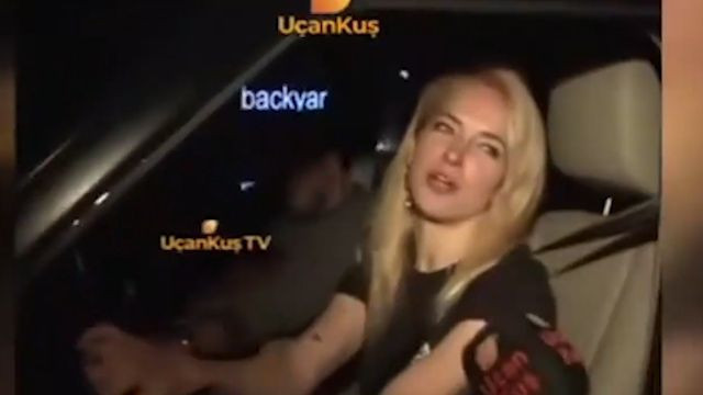 Burcu Esmersoy Vakko'nun veliahdı Allan Hakko ile böyle yakalandı! - Resim: 2