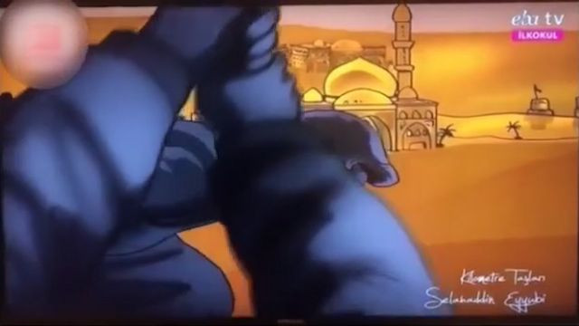 Berna Laçin EBA TV'de gösterilen kafa kesme sahnelerine isyan etti! Bu gerçek mi? - Resim: 2