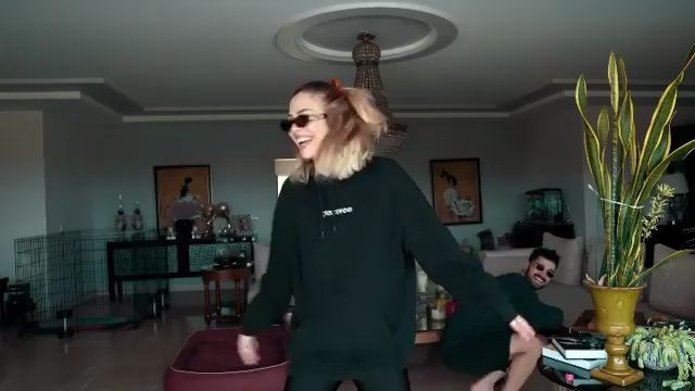 İdo Tatlıses sevgilisiyle klip çekti! Takipçilerinden Dilan Çıtak tepkisi geldi - Resim: 4