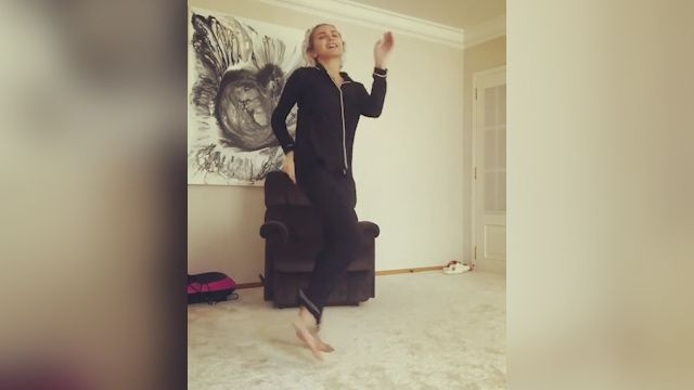 Söylemezsem Olmaz eski sunucusu Ece Erken sosyal medyaya veda etti! - Resim: 3