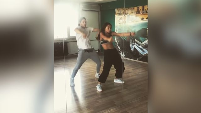 TV8 Doğduğun Ev Kaderindir yıldızı Demet Özdemir dansıyla yıktı geçti! - Resim: 4