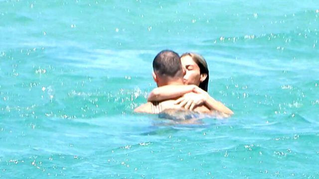 Survivor şampiyonu Avatar Atakan denizde aşka geldi! Birbirlerini öpmeye doyamadılar - Resim: 2