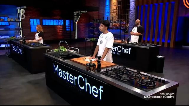 MasterChef Türkiye'de Somer Sivrioğlu'na benzeyen Mehmet Gökçeöz finale kaldı mı? Somer Sivrioğlu'dan olay itiraf - Resim: 2