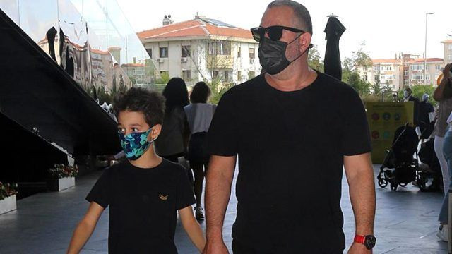 Cem Yılmaz'dan Demet Akalın'a olay öğretmen göndermesi 5 milyonluk aracı olaydı! - Resim: 1