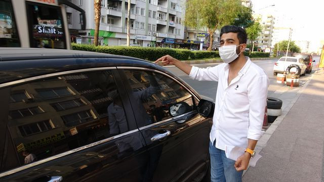 Mersin'de 32 dakikada ortalığı birbirine kattı! Rahatlığı pes dedirtti - Resim: 1