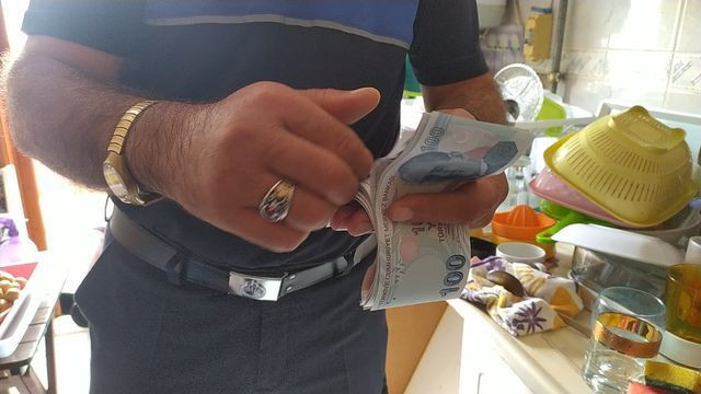 Bursa'da evden öyle şeyler çıktı ki görenler şaşkına döndü - Resim: 3