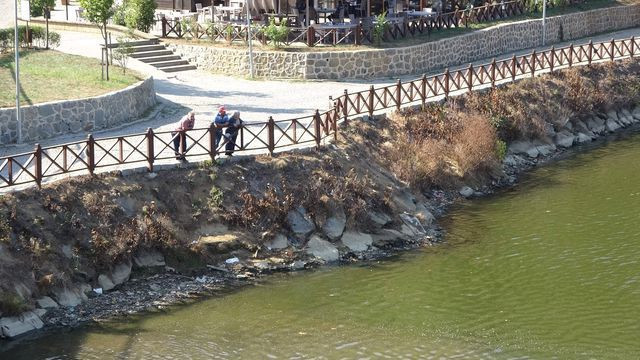 Göl simsiyah oldu alarm veriyor Trabzon'da korkutan görüntü! - Resim: 2