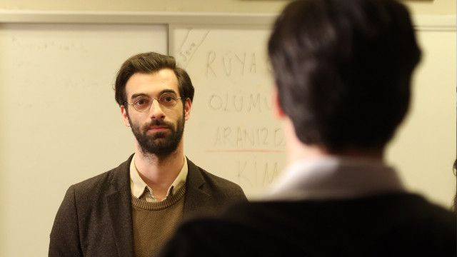 FOX'un dizisi Öğretmen fena tökezledi final yapıyor! - Resim: 1