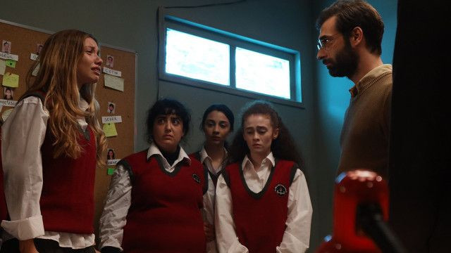 FOX'un dizisi Öğretmen fena tökezledi final yapıyor! - Resim: 3