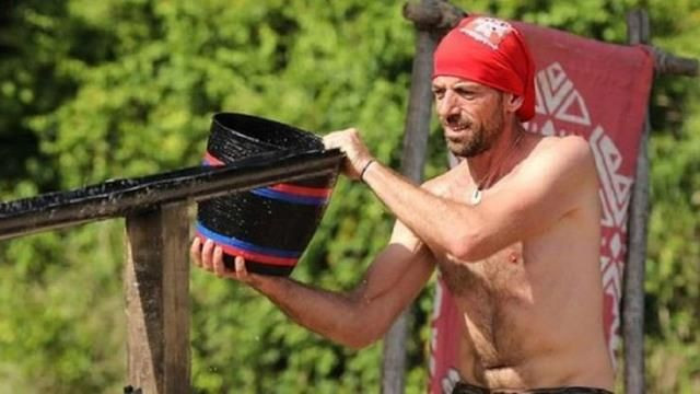 Survivor'da Cemal Hünal'ın durumu sarıdan kırmızıya geçti Acun diskalifiye açıkladı - Resim: 1