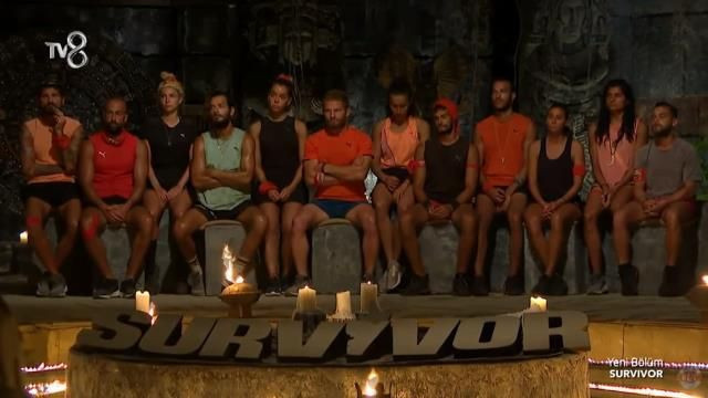 Sahtekar göndermesi yapıp Survivor'a veda etti Poyraz 5. kez birinci çıktı - Resim: 1