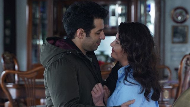 Arıza Hercai Menajerimi Ara ve Kefaret'a fark attı! İlk sırayı bakın kim kaptı - Resim: 1