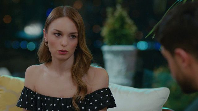 İç çamaşırsız pozuyla Yasak Elma yıldızı nefes kesti! Nilperi Şahinkaya'dan olay pozlar - Resim: 1